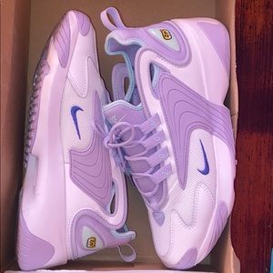 Wmn nike zoom 2k